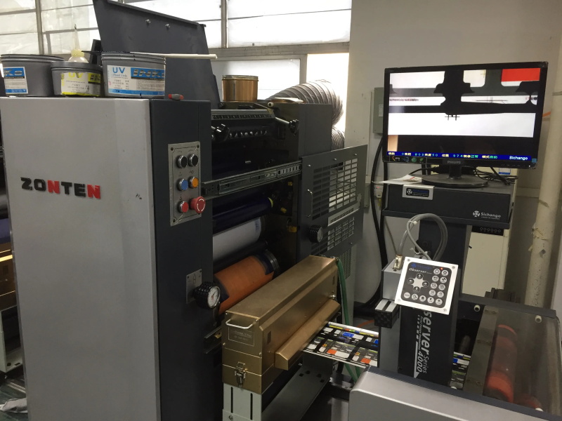 Sistema de inspección de banda para prensas flexográficas, rotograbado, offset o rotativas 4000R